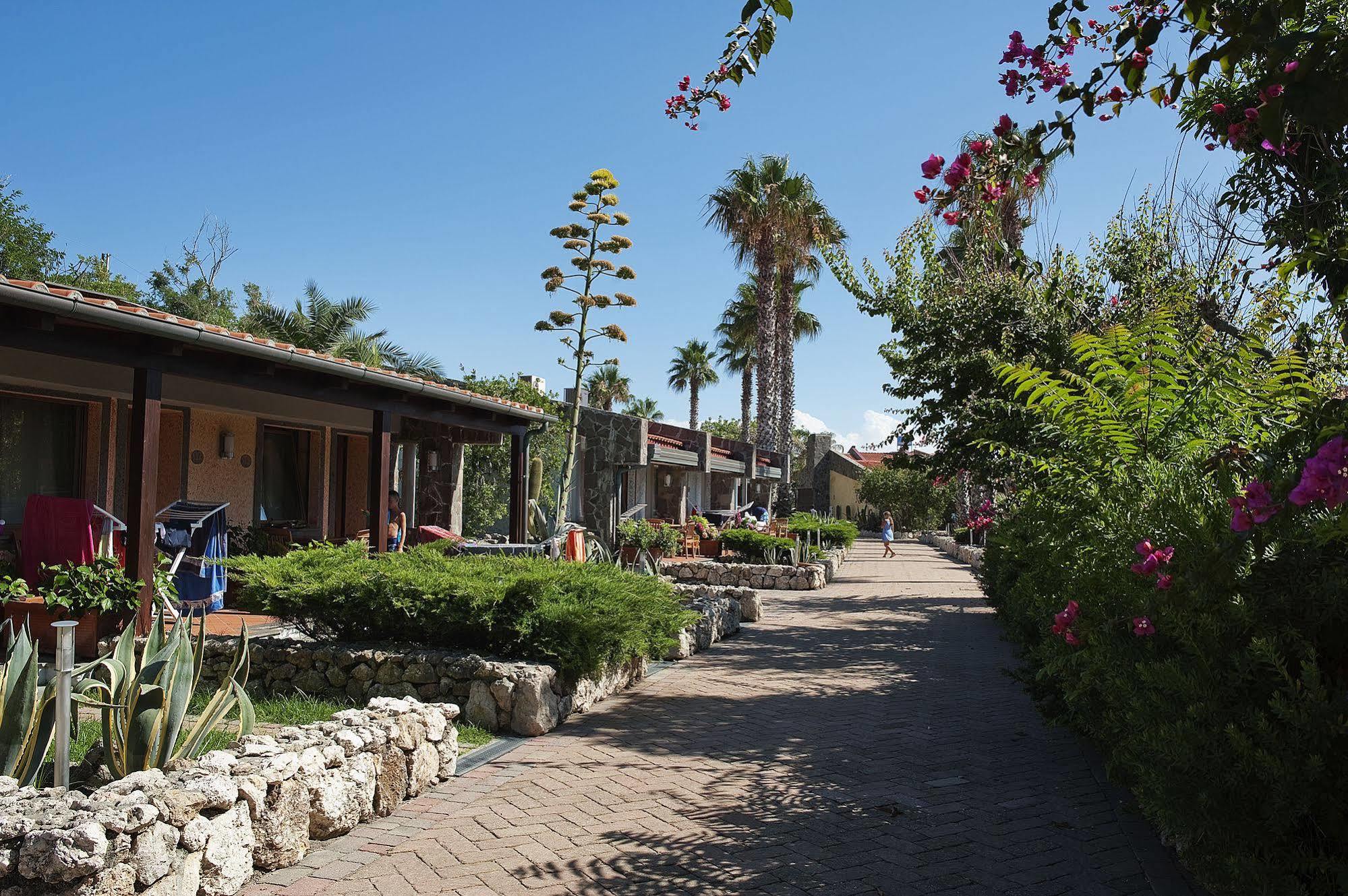 Trevi Village Campora San Giovanni Exteriör bild